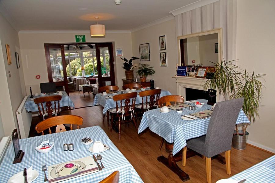 The Hinton Guest House ナッツフォード エクステリア 写真